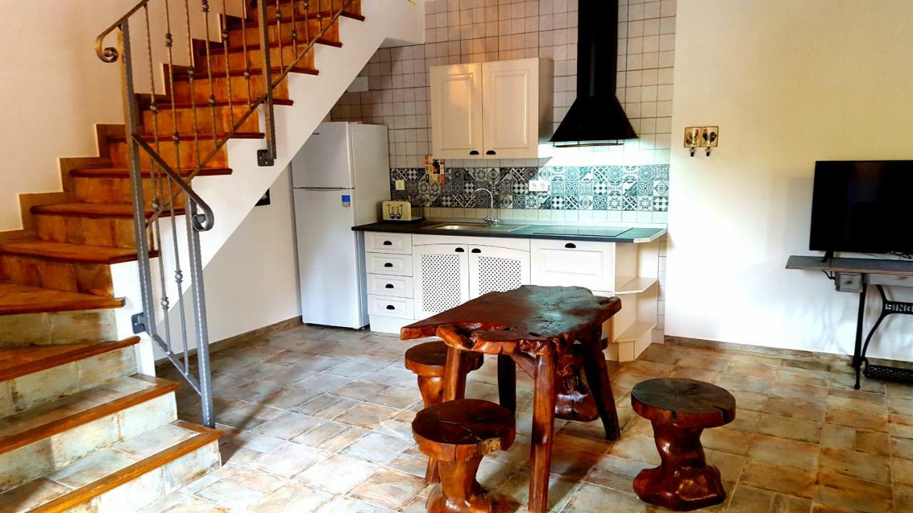 Casas Rurales Almoguer Frailes Exterior photo